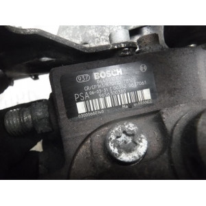 FORD PEUGEOT POMPA WTRYSKOWA- 0445010102