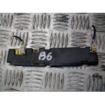 VW PASSAT B6 WZMACNIACZ ANTENY 3C5035532