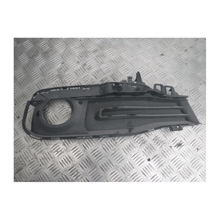 BMW F30 F31 KRATKA ZDERZAKA PRAWA- 7396858