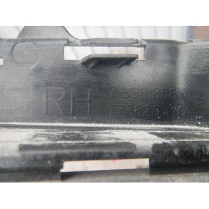 BMW F30 F31 KRATKA ZDERZAKA PRAWA- 7396858
