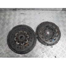 TOYOTA AVENSIS 2.0 SPRZĘGŁO KOMPLETNE- 31250-05130