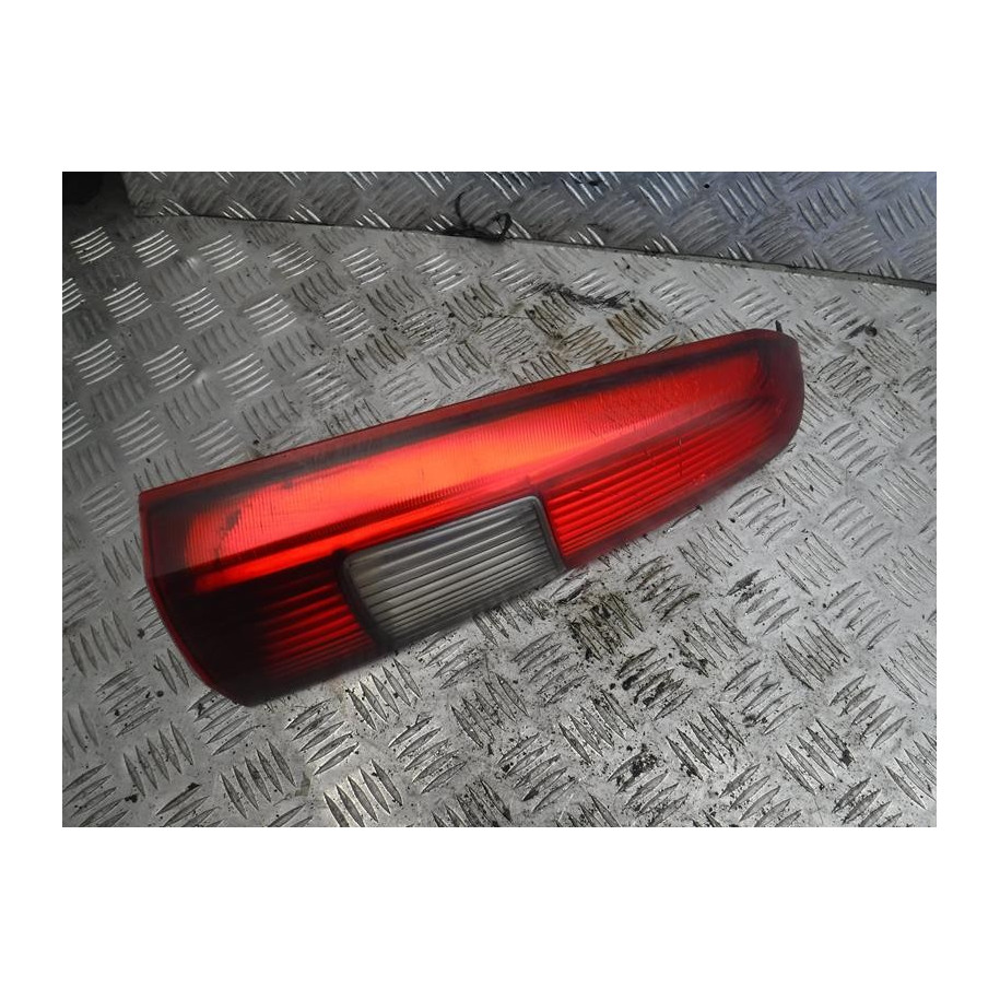 VOLVO V70 II LAMPA TYŁ LEWA- 9154493