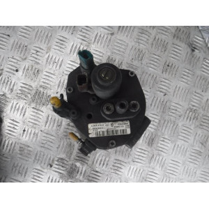 RENAULT 1.5 POMPA WTRYSKOWA- 8200423059