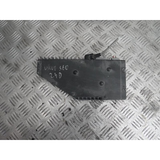 VOLVO S60 2.4 D WZMACNIACZ- 8673135