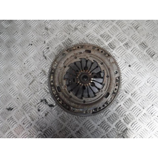VW AUDI KOŁO DMUMASOWE SPRZĘGŁO- DE038141032E