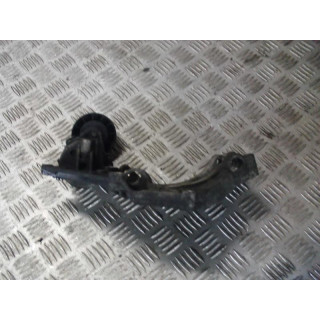 VOLVO V50 2.0 D ŁAPA ALTERNATORA