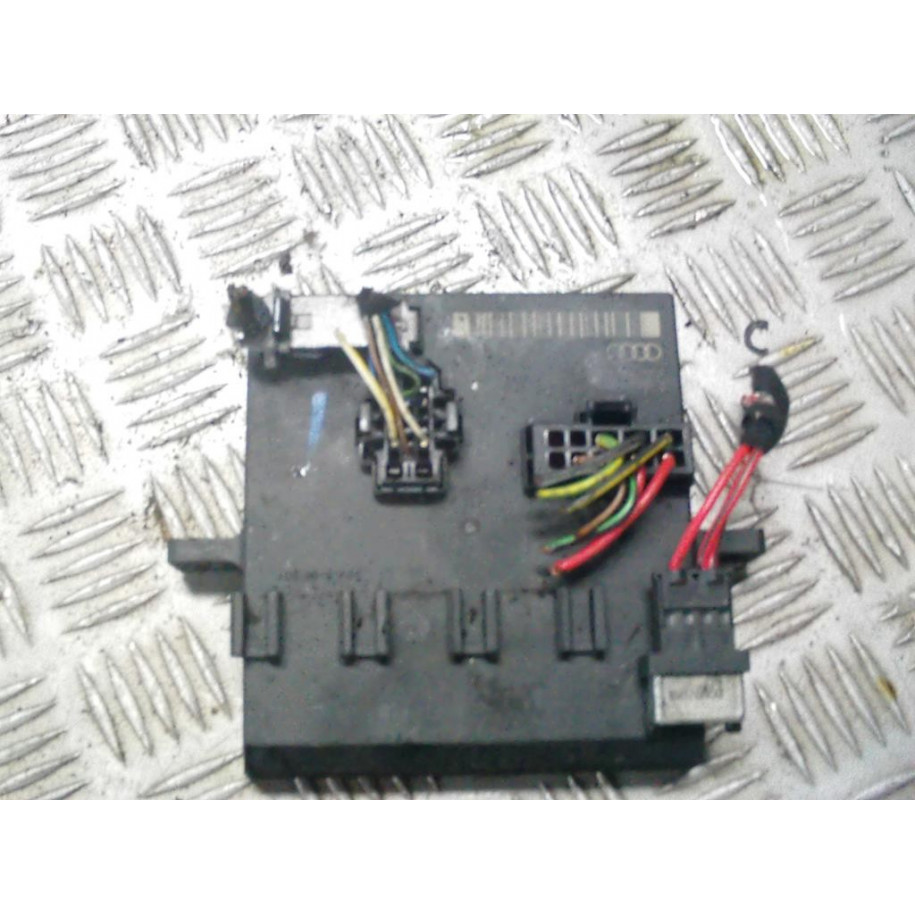 AUDI A4 B6 MODUŁ ŚWIATEŁ 8E0907279