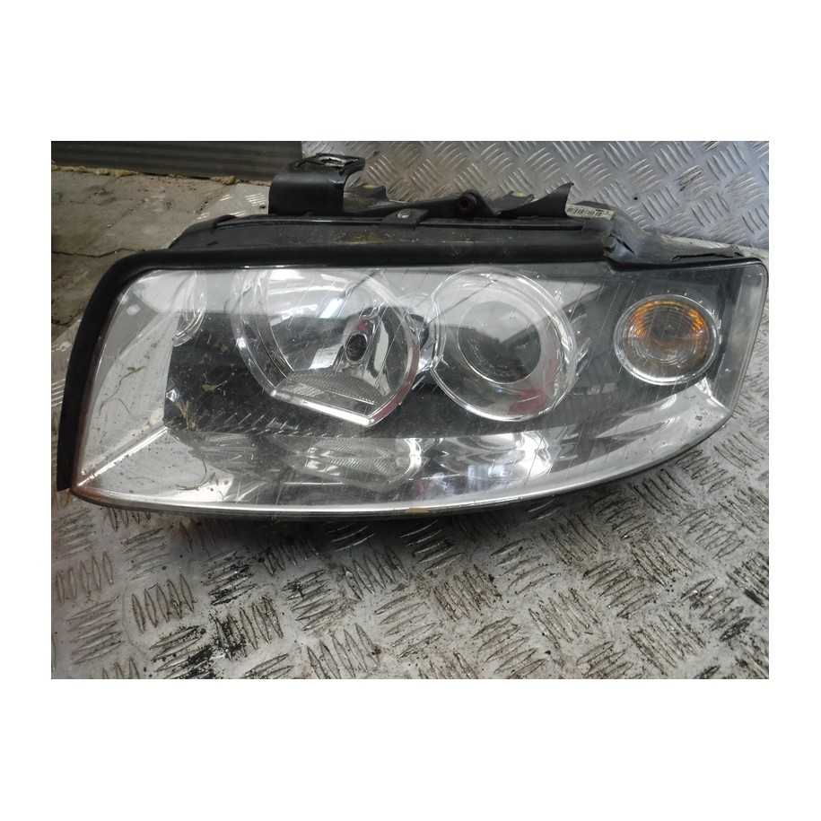 AUDI A4 B6 LAMPA LEWY PRZÓD 8E0941003G