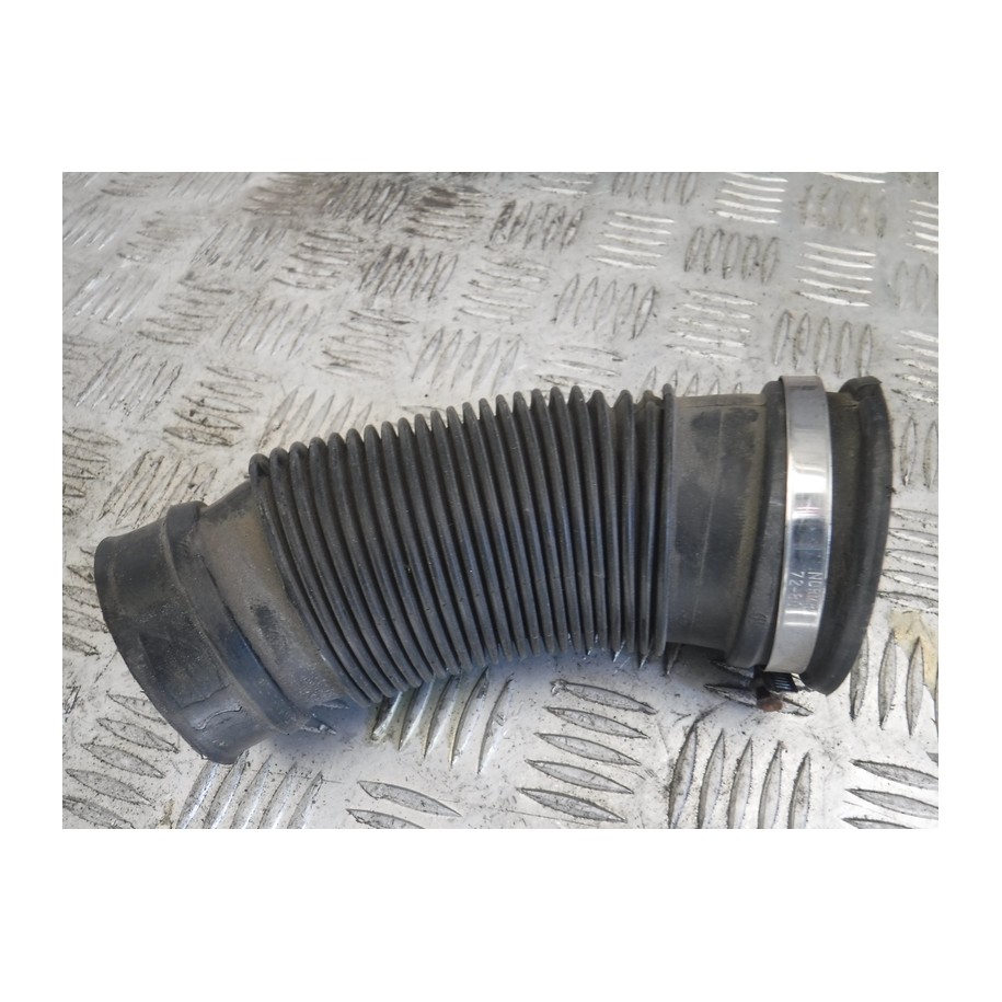 Opel Vectra C rura dolot powietrza OE 9177104