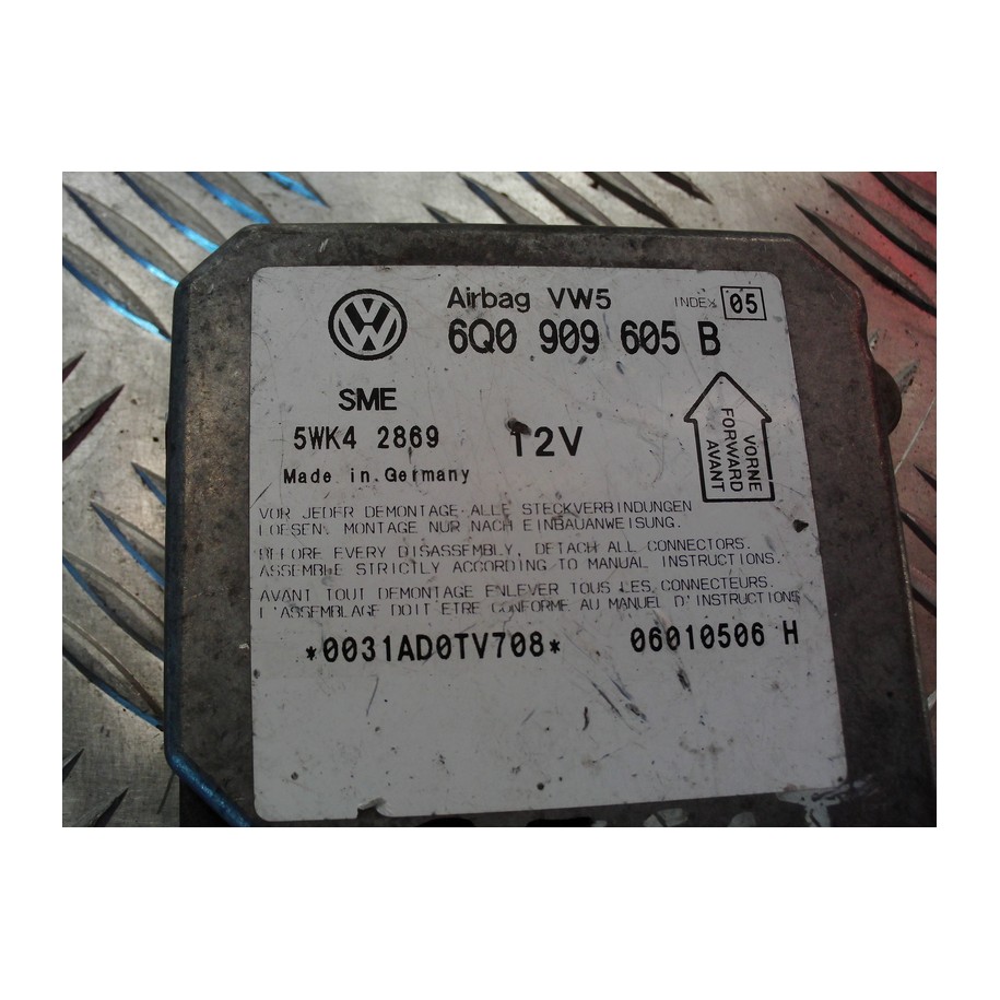 Volkswagen OE 6Q0909605B