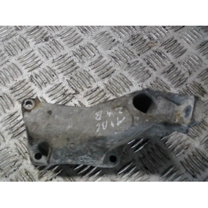 AUDI A4 B6 2.4 ŁAPA SILNIKA