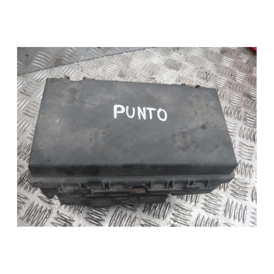GRANDE PUNTO SKRZYNKA BEZPIECZNIKÓW 51701703