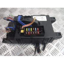 Skrzynka bezpieczników moduł Fiat OE 00517986150