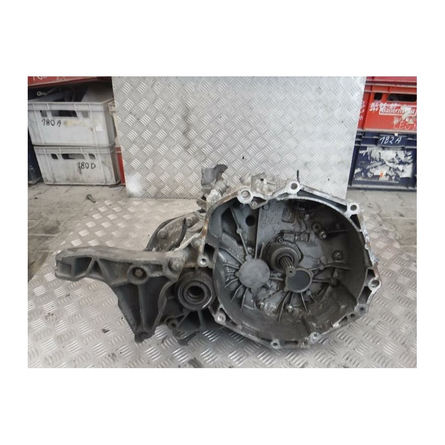 Skrzynia biegów Manualna Opel Zafira F23  5495775