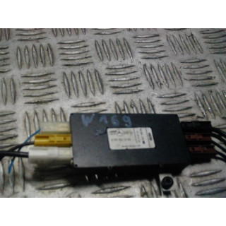 MERCEDES W169 WZMACNIACZ ANTENY 1698200089