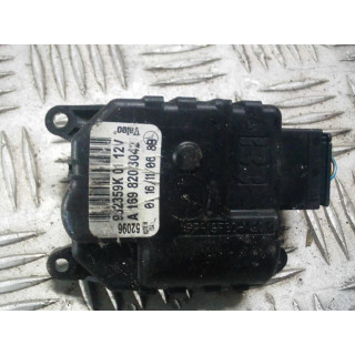 MERCEDES W169 SILNICZEK NAGRZEWNICY 1698203042
