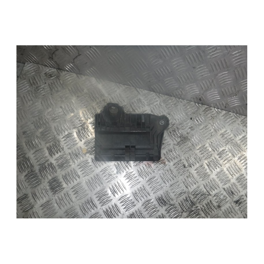PODSTAWA AKUMULATORA MONDEO MK4 6G91-10663-AD