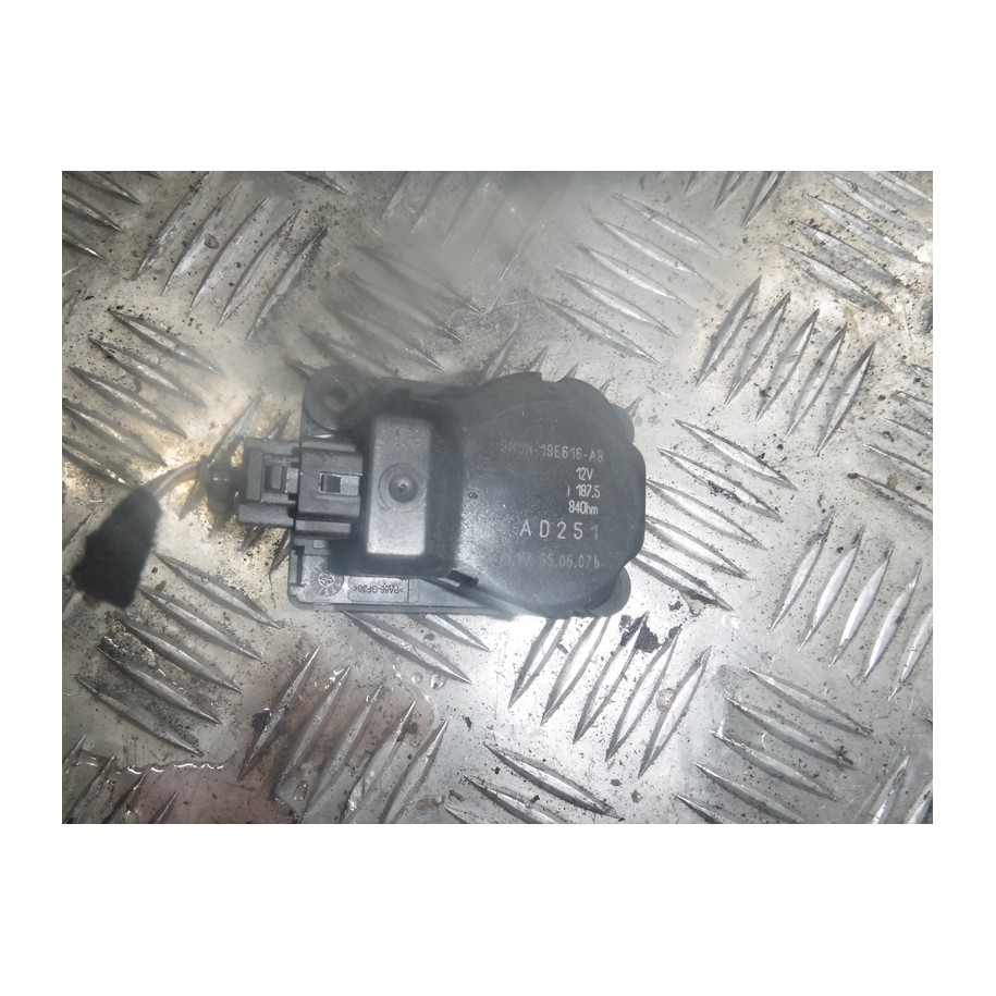 FORD MONDEO FOCUS SILNICZEK NAGRZEWNICY 3M5H19E616