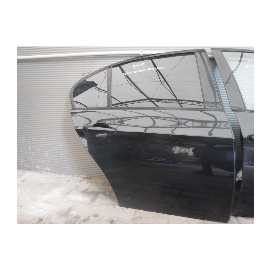 DRZWI PRAWE TYLNIE BMW E90