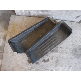 STOPIEŃ NAKŁADKA PROGU LEWA/PRAWA  VW T5 7H0863735B / 7H0863736