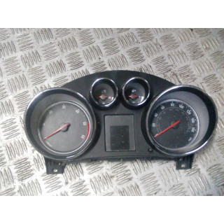 OPEL INSIGNIA 2.0 CDTI LICZNIK