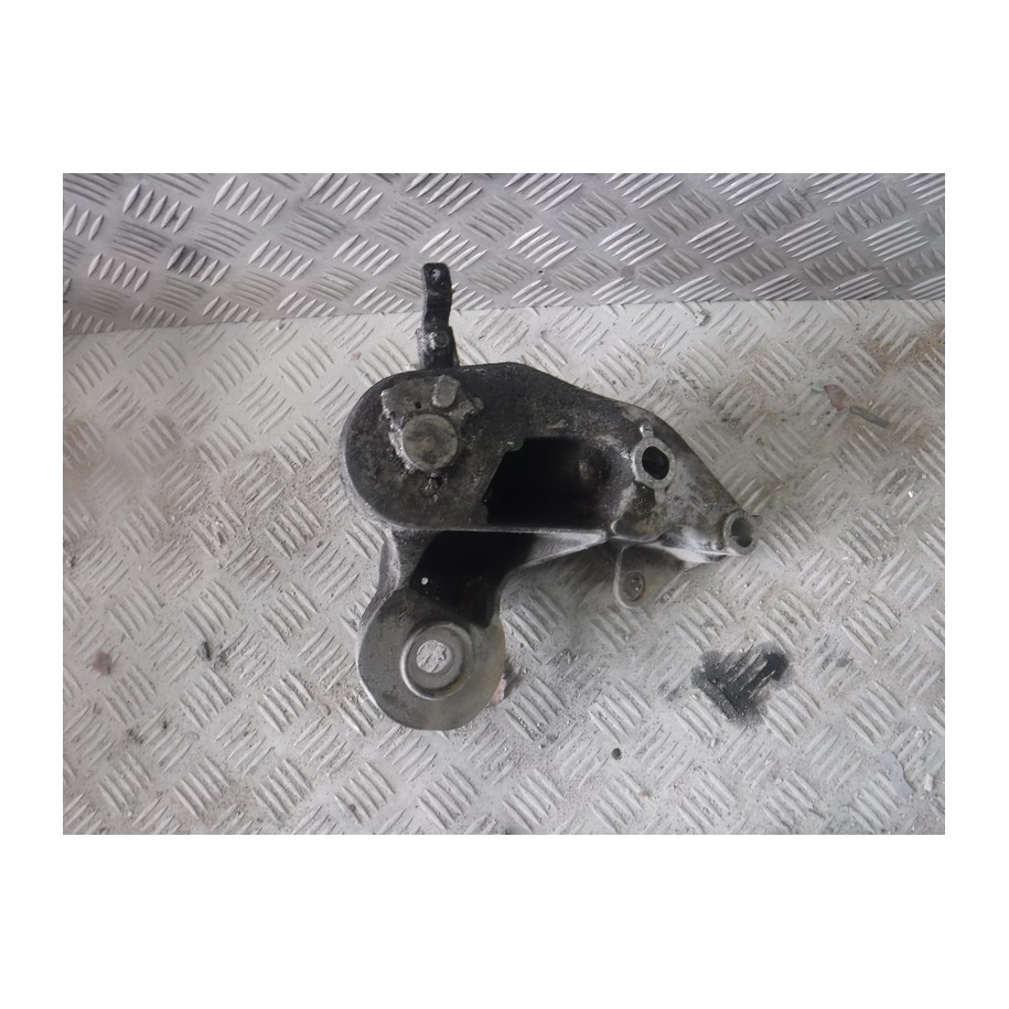 MOCOWANIE SILNIKA AUDI A6 05-11 4F0199352M