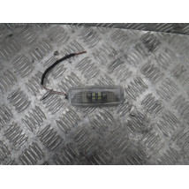 LAMPKA LUSTERKA WNĘTRZA AUDI A4 A6 A8 4D0947105A