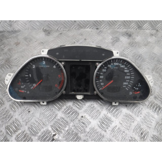 AUDI A6 C6 3.0 TDI LICZNIK ZEGARY EURO 4F0920933J