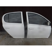 TOYOTA YARIS I DRZWI PRAWE TYLNE / PRZEDNIE  250 SZTUKA