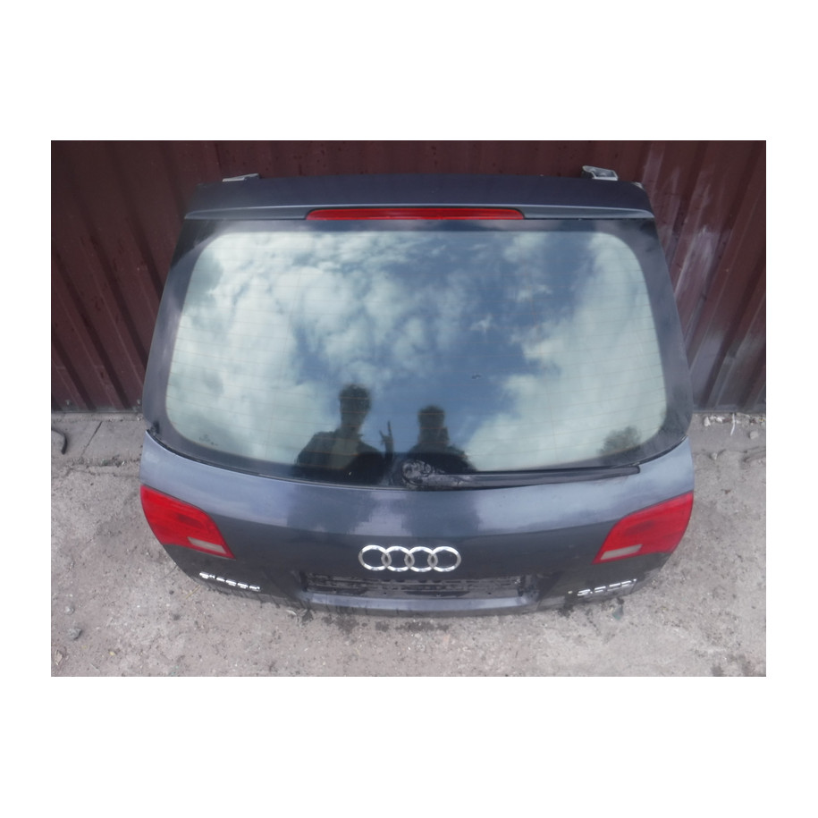 KLAPA TYLNA AUDI A6 C6 ALLROAD  Z LAMPAMI