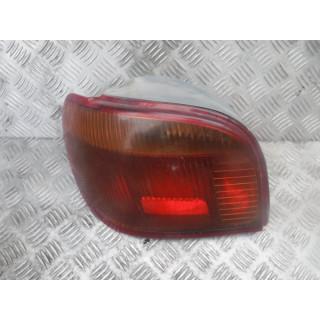 LAMPA TYLNA LEWA TOYOTA YARIS I