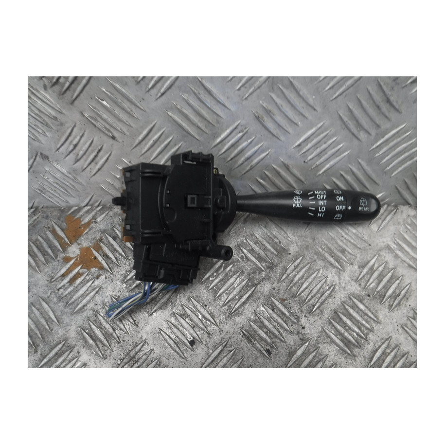 TOYOTA YARIS I PRZEŁĄCZNIK WYCIERACZEK 173647