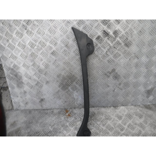 POSZYCIE SŁUPKA LEWE VW PASSAT B5 3B0867767