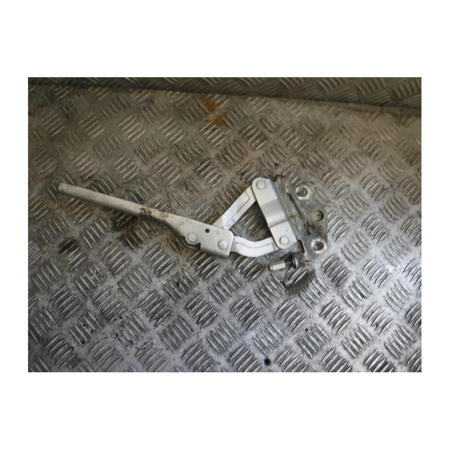 PASSAT B6 ZAWIAS MASKI PRAWY 3C0823302E