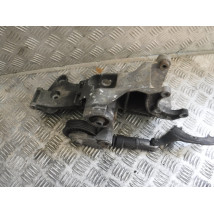 ŁAPA ALTERNATORA VW PASSAT B5 FL 038903143AE 1.9