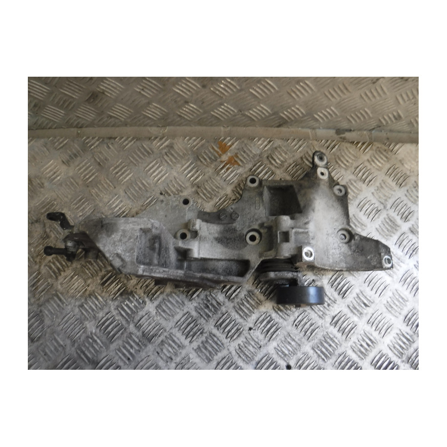 ŁAPA ALTERNATORA KLIMY AUDI VW 2.0TDI 03L903139E