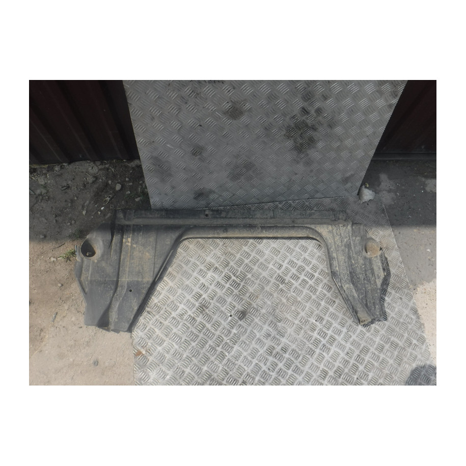 PASSAT B5 FL PŁYTA OSŁONA DOLNA PODWOZIA 3B0825215