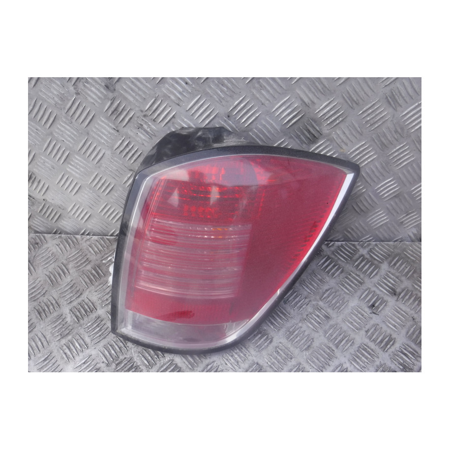 LAMPA PRAWA TYŁ TYLNA OPEL ASTRA H III LIFT KOMBI