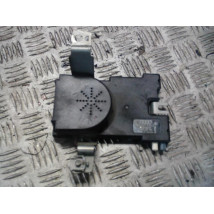 AUDI A3 8P WZMACNIACZ ANTENY 8P4035225D