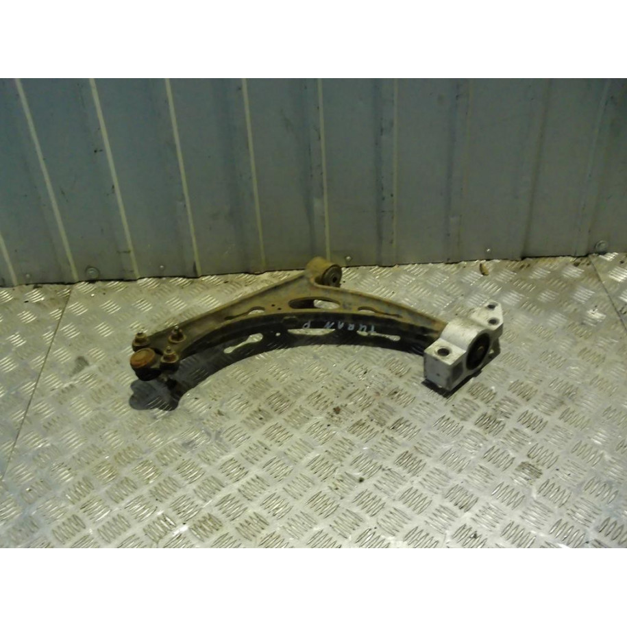 VW TOURAN 1.9 TDI WAHACZ PRAWY/ LEWY