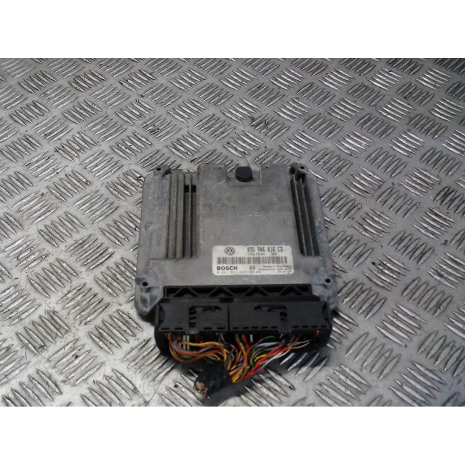 VW TOURAN 1.9 TDI KOMPUTER SILNIKA 03G906016CD