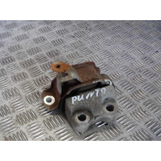 FIAT GRANDE PUNTO 1.3 JTD ŁAPA SILNIKA