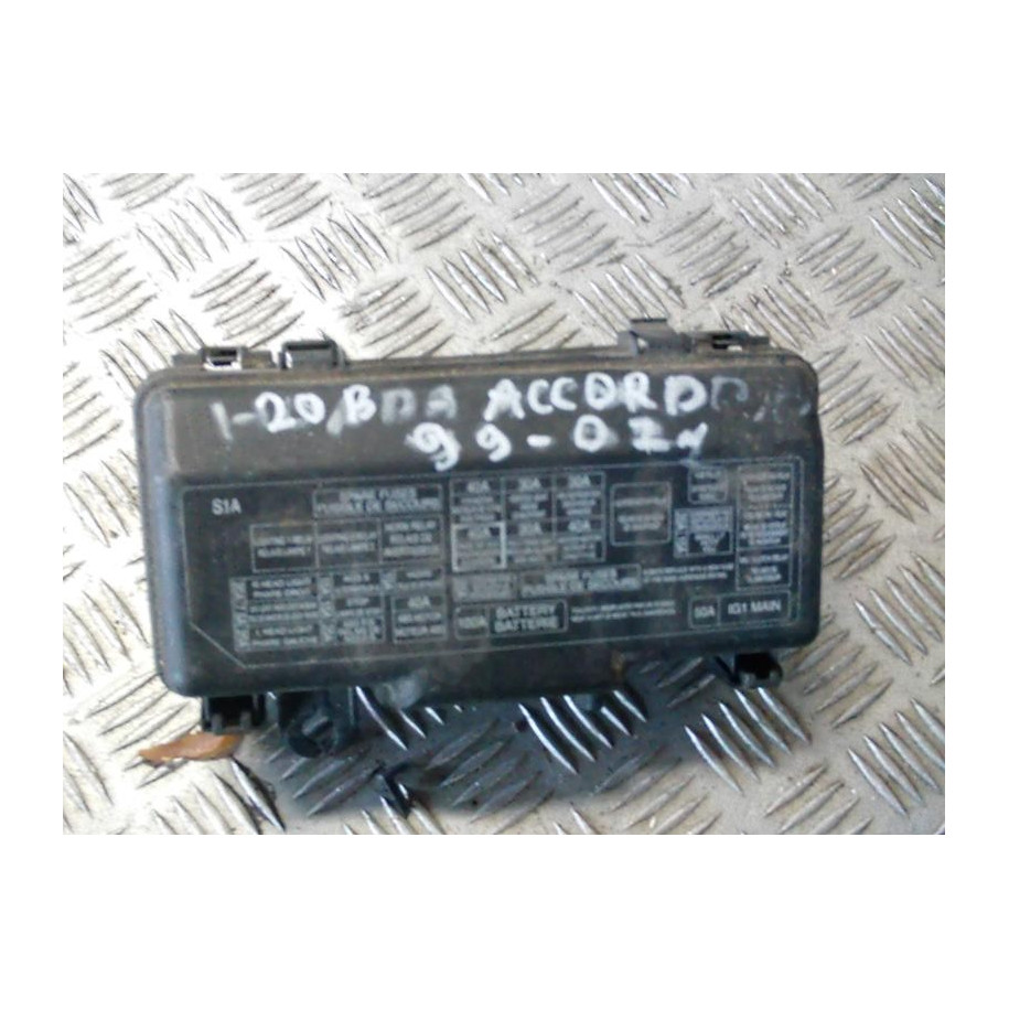 HONDA ACCORD VI SKRZYNKA BEZPIECZNIKÓW