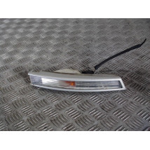 VW PASSAT B6 KIERUNKOWSKAZ PRAWY RAMKA