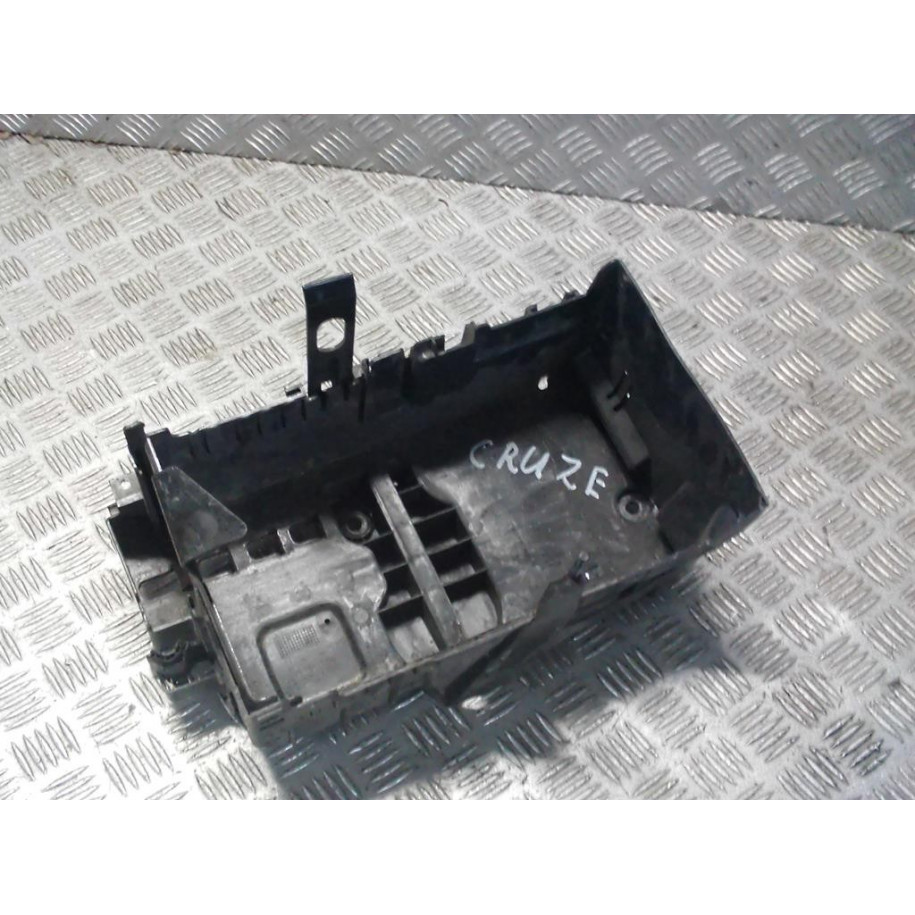 CHEVROLET CRUZE OBUDOWA AKUMULATORA