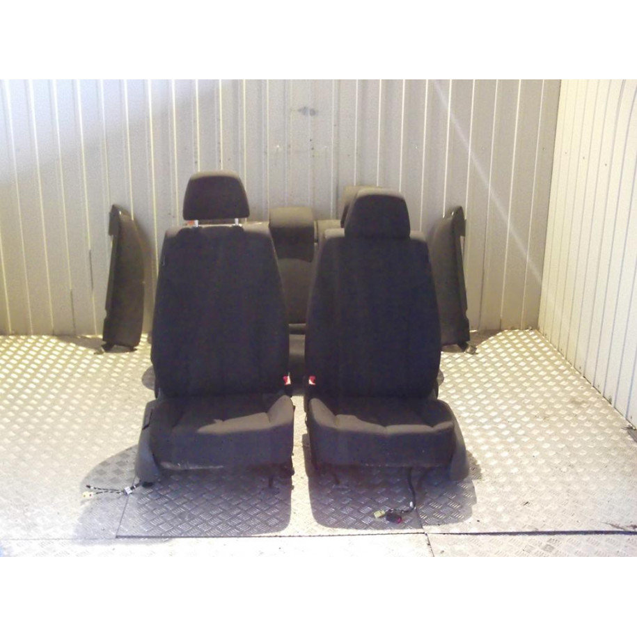 VW PASSAT B6 KOMBI FOTELE KOMPLET