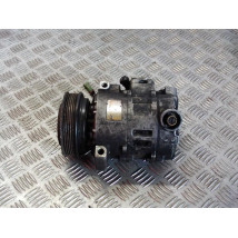 AUDI A6 C5 2.4  SPRĘŻARKA KLIMATYZACJI 4B3260808