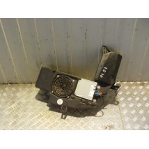 AUDI A4 B7 WZMACNIACZ SUBWOOFER 8E9035223D