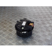 AUDI A4 B7 WENTYLATOR NAWIEWU 8E2820021E