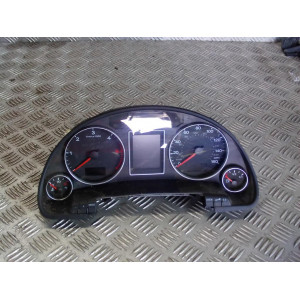 AUDI A4 B7 2.0 TDI LICZNIK